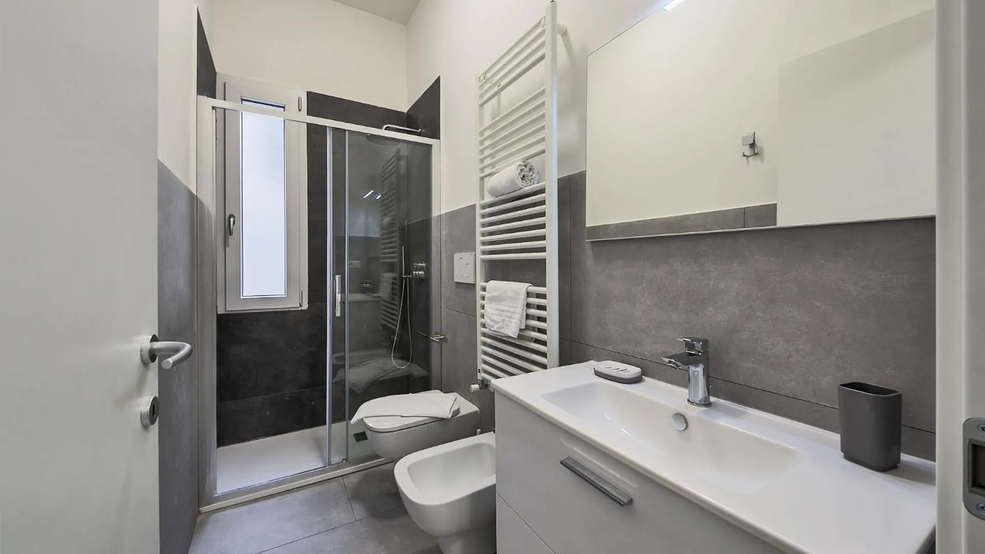 Eleven Suites - Cozy Apartments Milan