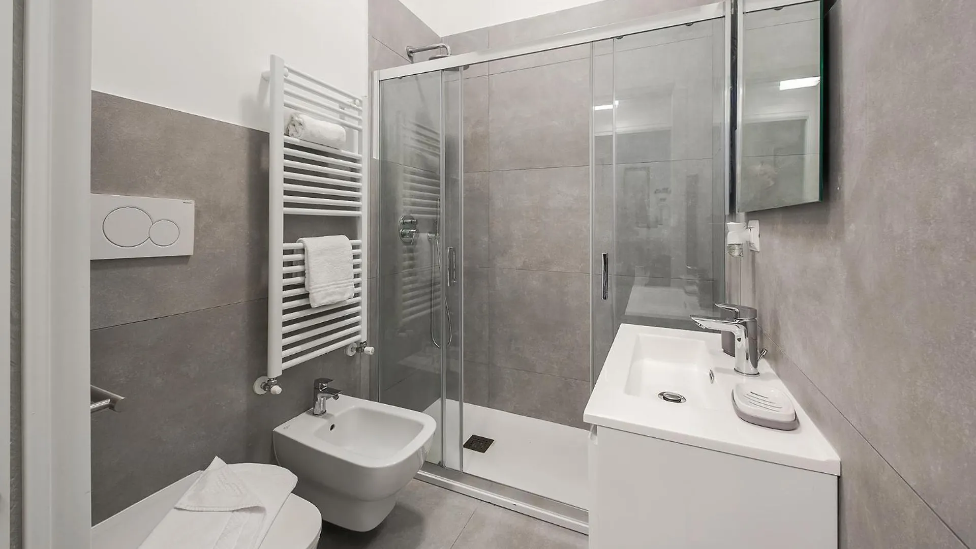 Eleven Suites - Cozy Apartments Milan